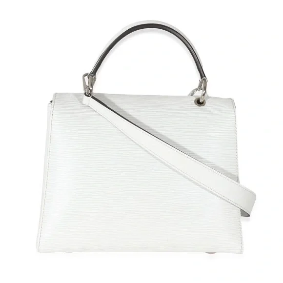 White Women‘s Bags